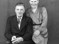Image12  Niilo ja Olga Järvinen (aiemmin Olga Rajala) muotokuvassa, ilmeisesti vihkikuva. (Olga oli Kelkkalan eli Rajalan miniä, jäi leskeksi kun Emil Rajala kuoli sydänkohtaukseen, avioitui uudelleen Niilo Järvisen kanssa.)